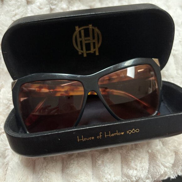 Authentic House of Harlow 1960 Women\'s Sunglasses Tortoise w Gold Trim main image 5